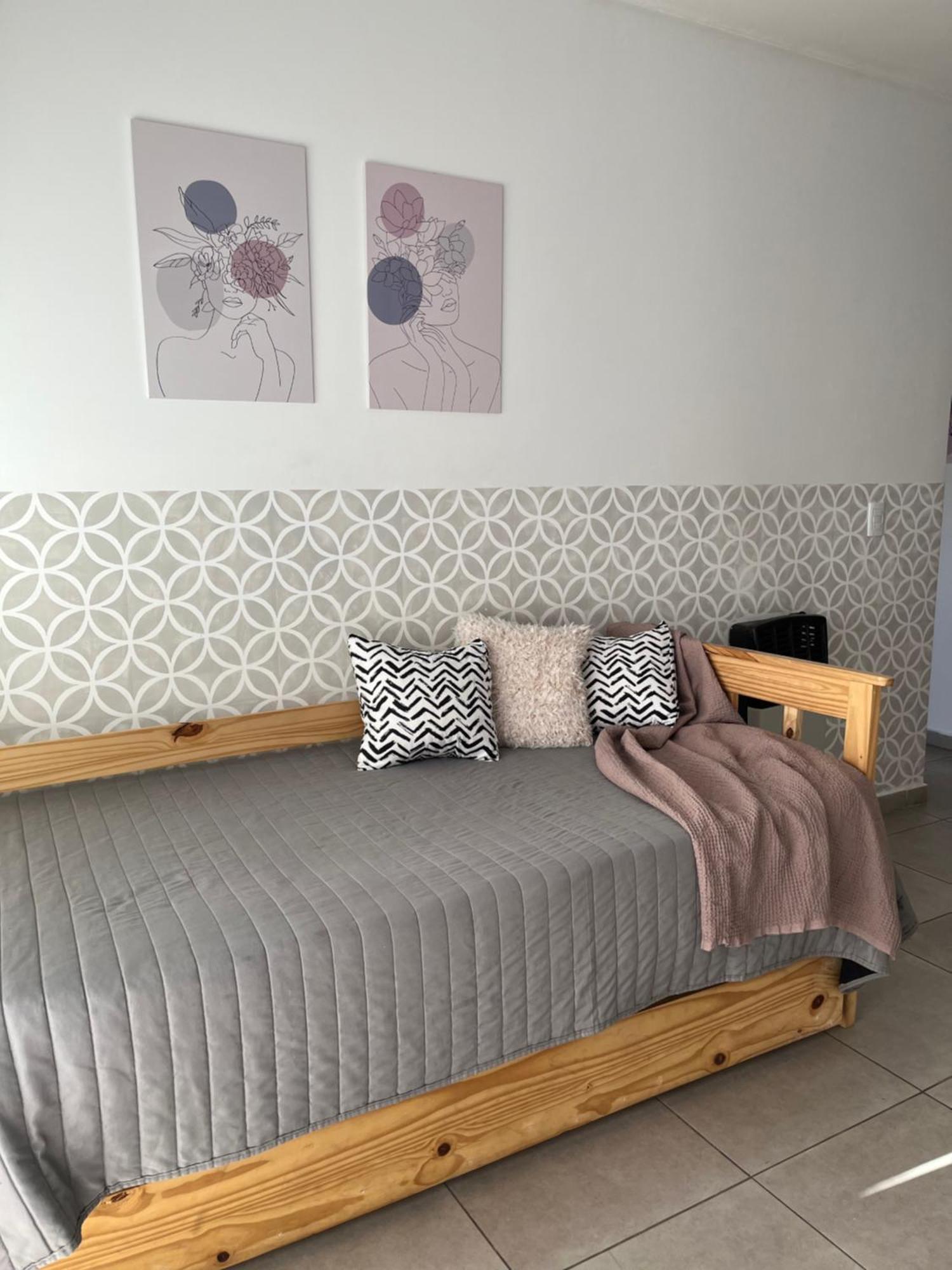 Apartment Pellegrini !! Estupendos Departamentos Con Cochera Privada Cercanos A Parque Gral San Martin